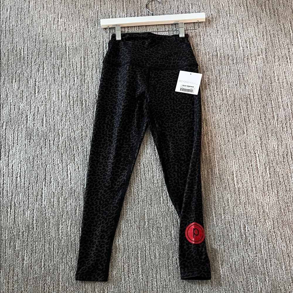 Beyond Yoga Black Leopard Print Leggings